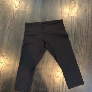 Lulu lemon black crop pants